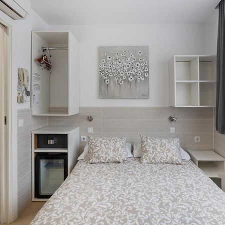Hostal House Barcelona Luaran gambar