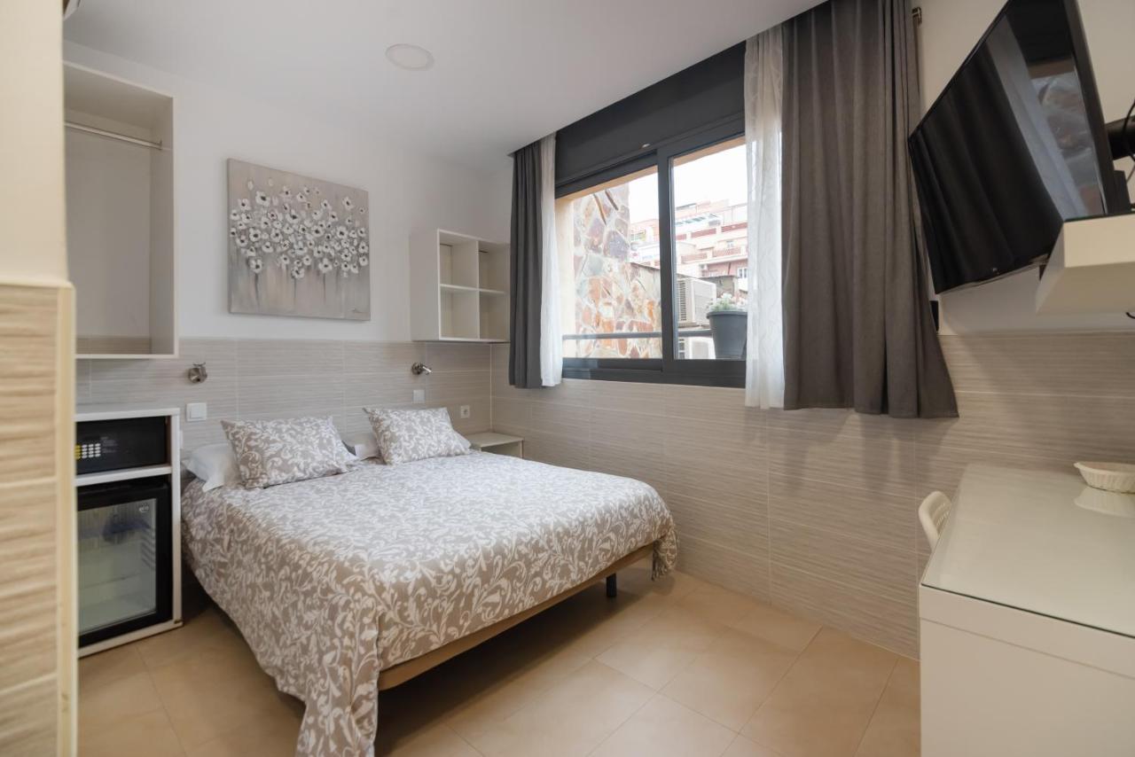 Hostal House Barcelona Luaran gambar