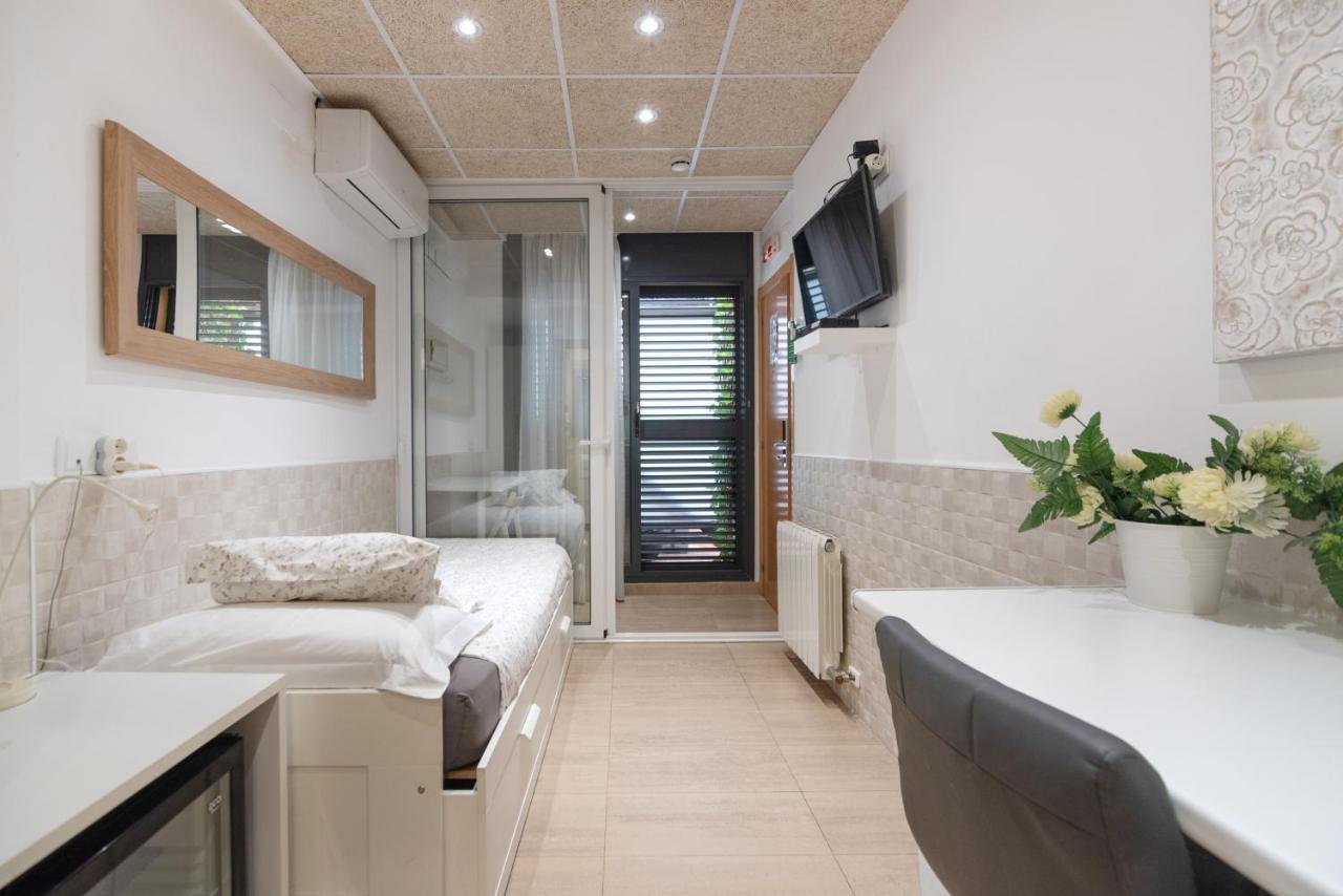 Hostal House Barcelona Luaran gambar