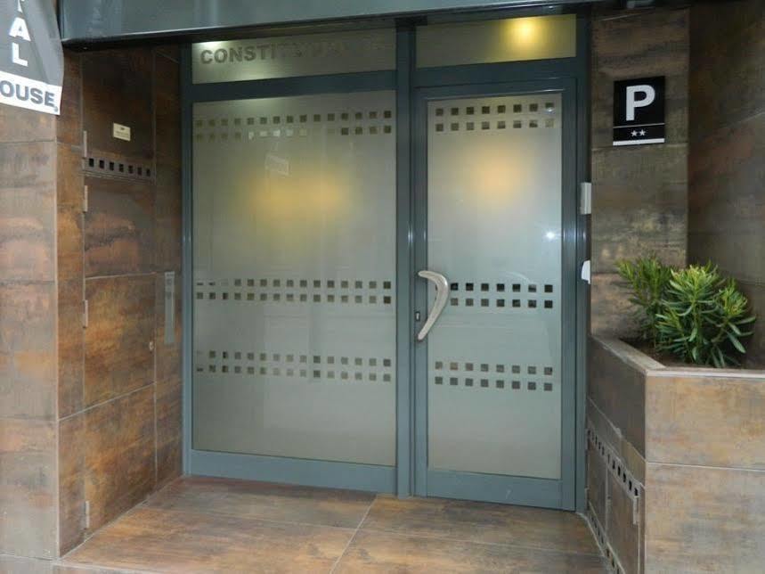 Hostal House Barcelona Luaran gambar